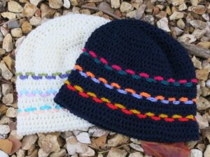 chains of color beanie