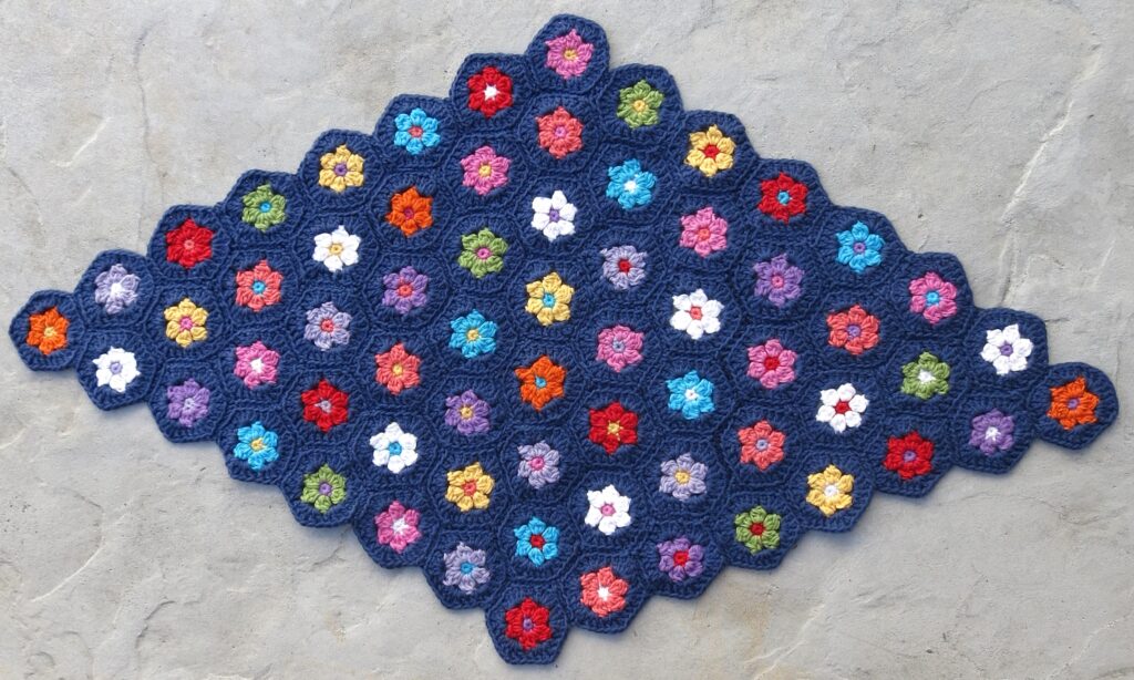 hexagon flower table runner
