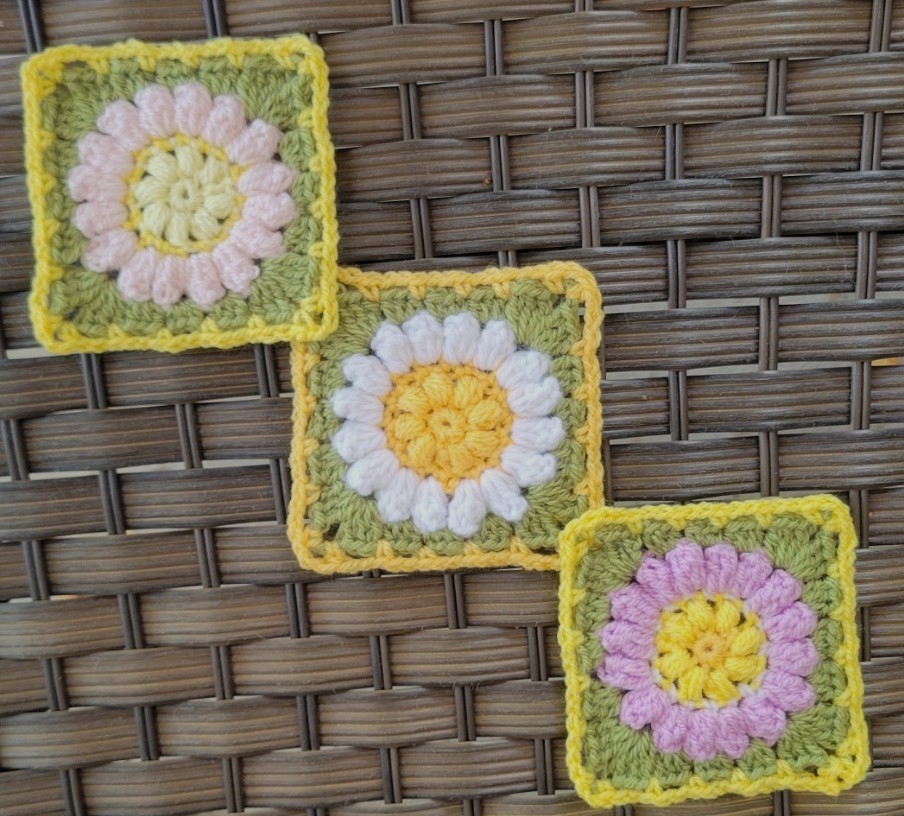 daisey granny sq4
